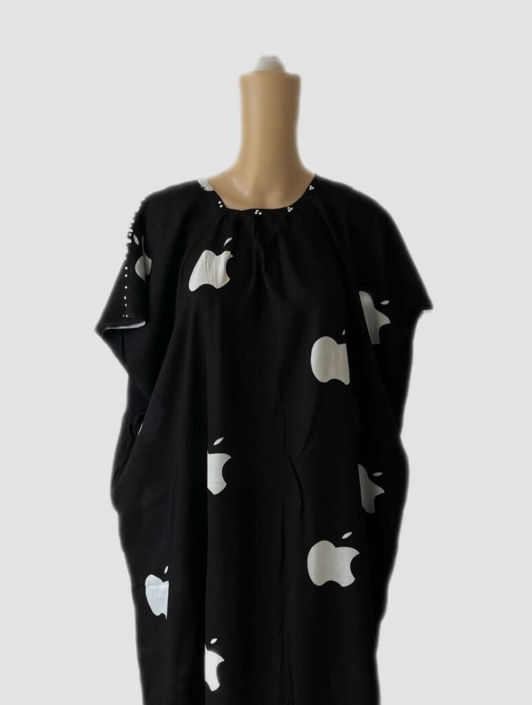 black and white apple baati